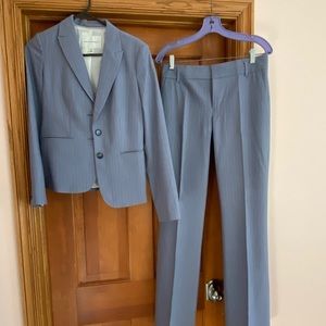 Banana Republic size 2 suit- Martin fit